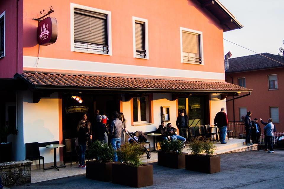 Locanda Della Pieve Tizzano Val Parma Ngoại thất bức ảnh