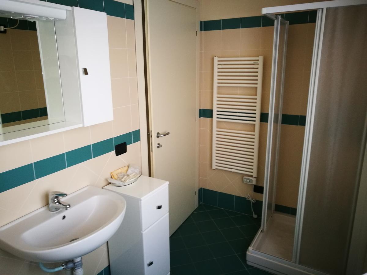 Locanda Della Pieve Tizzano Val Parma Ngoại thất bức ảnh