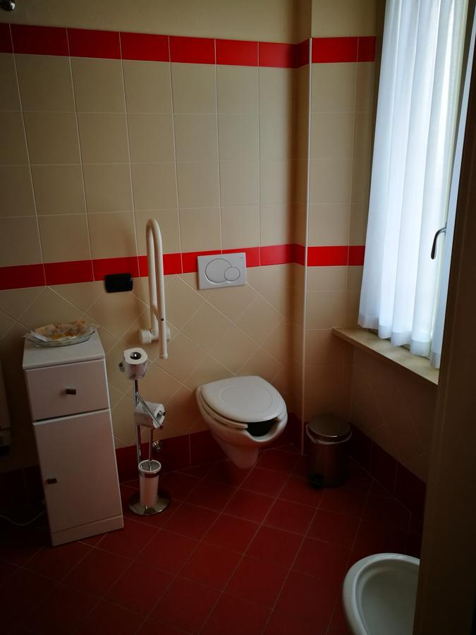 Locanda Della Pieve Tizzano Val Parma Ngoại thất bức ảnh