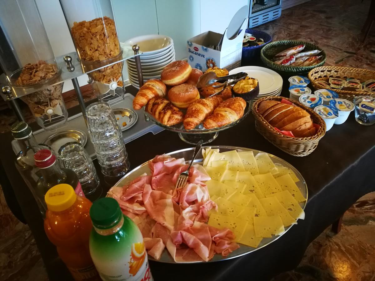 Locanda Della Pieve Tizzano Val Parma Ngoại thất bức ảnh
