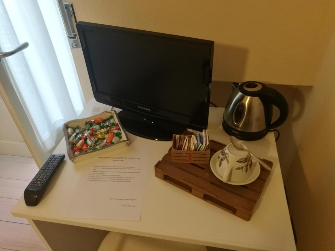 Locanda Della Pieve Tizzano Val Parma Ngoại thất bức ảnh